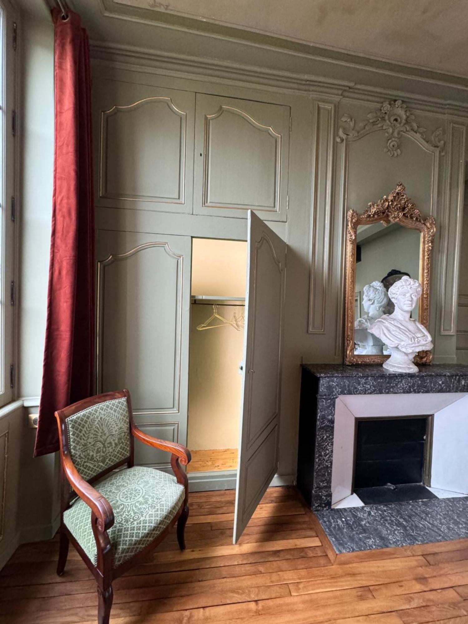 Du Temple Apartment